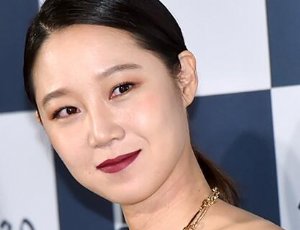 【图】教你打造孔孝真同款唇妆 姨妈色唇妆这样画好看