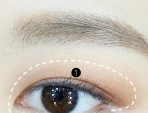 【图】宇宙少女程潇妆容教程 内双眼皮也可以很美！